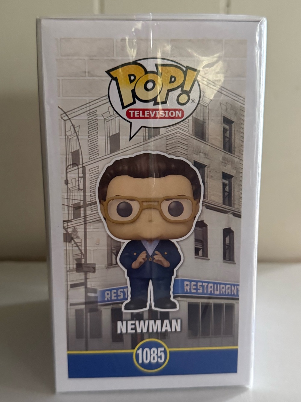 Funko Pop! Seinfeld Newman Vinyl Figure - Brown Hair, Tan Glasses, Blue Suit - Picture 3 of 6